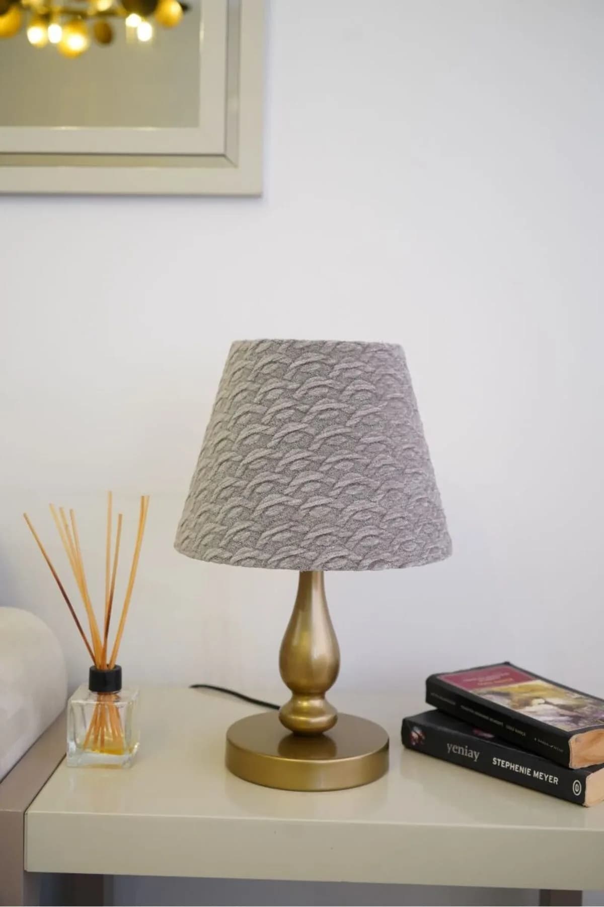 Eskitme Ayaklı Dokuma Şapkalı El Yapımı Şık Dekoratif Abajur Masa Lambası Salon Yatak Odası