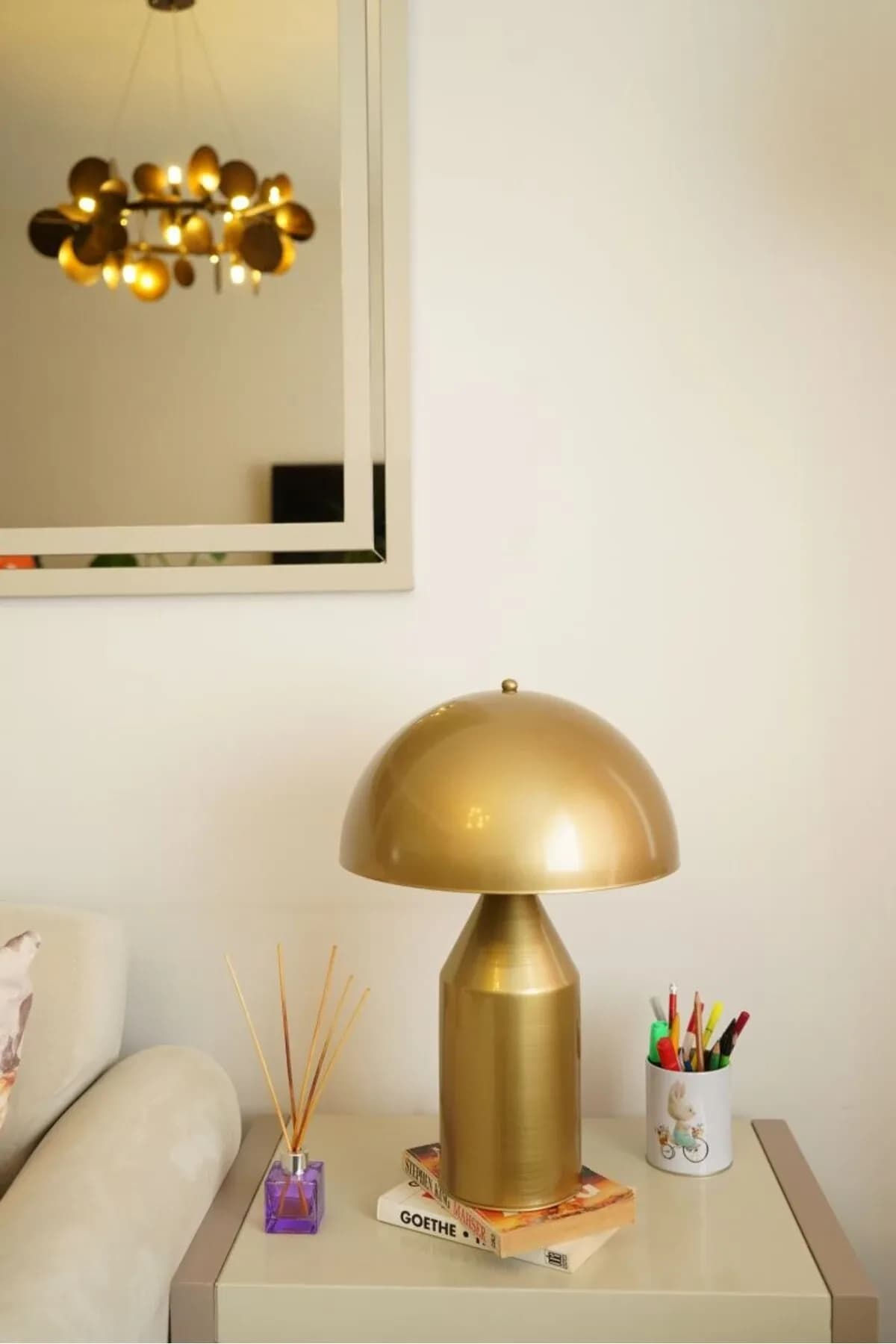 Mushroom Model Kalem Ayaklı Bordo Renkli Çalışma Masası Salon Abajur Masa Lambası