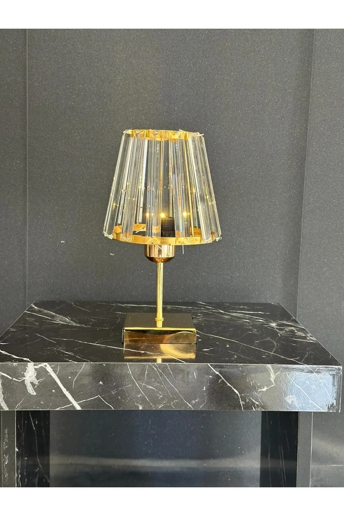İkili Set Kristal Taşlı Gold Sarı Lüks Aç Kapa Butonlu Pilli Masa Lambası