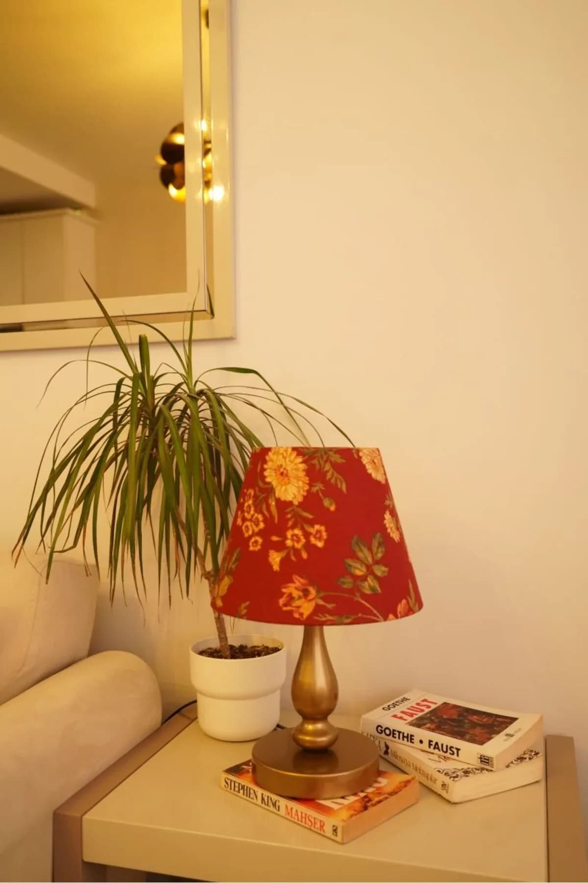 Eskitme Ayaklı Home Detaylı Masa Lambası Dekoratif Abajur Salon Yatak Odası