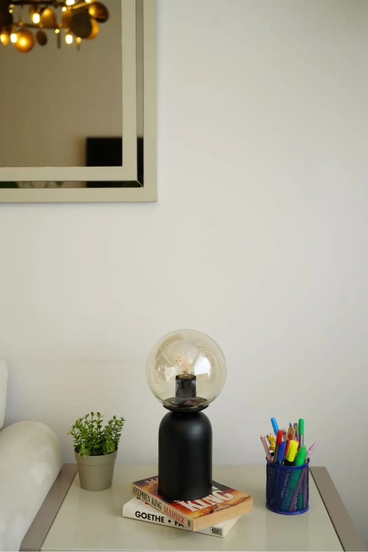 Eskitme Ayaklı Bal Camlı Masa Lambası Abajur 1 Adet Salon Yatak Odası
