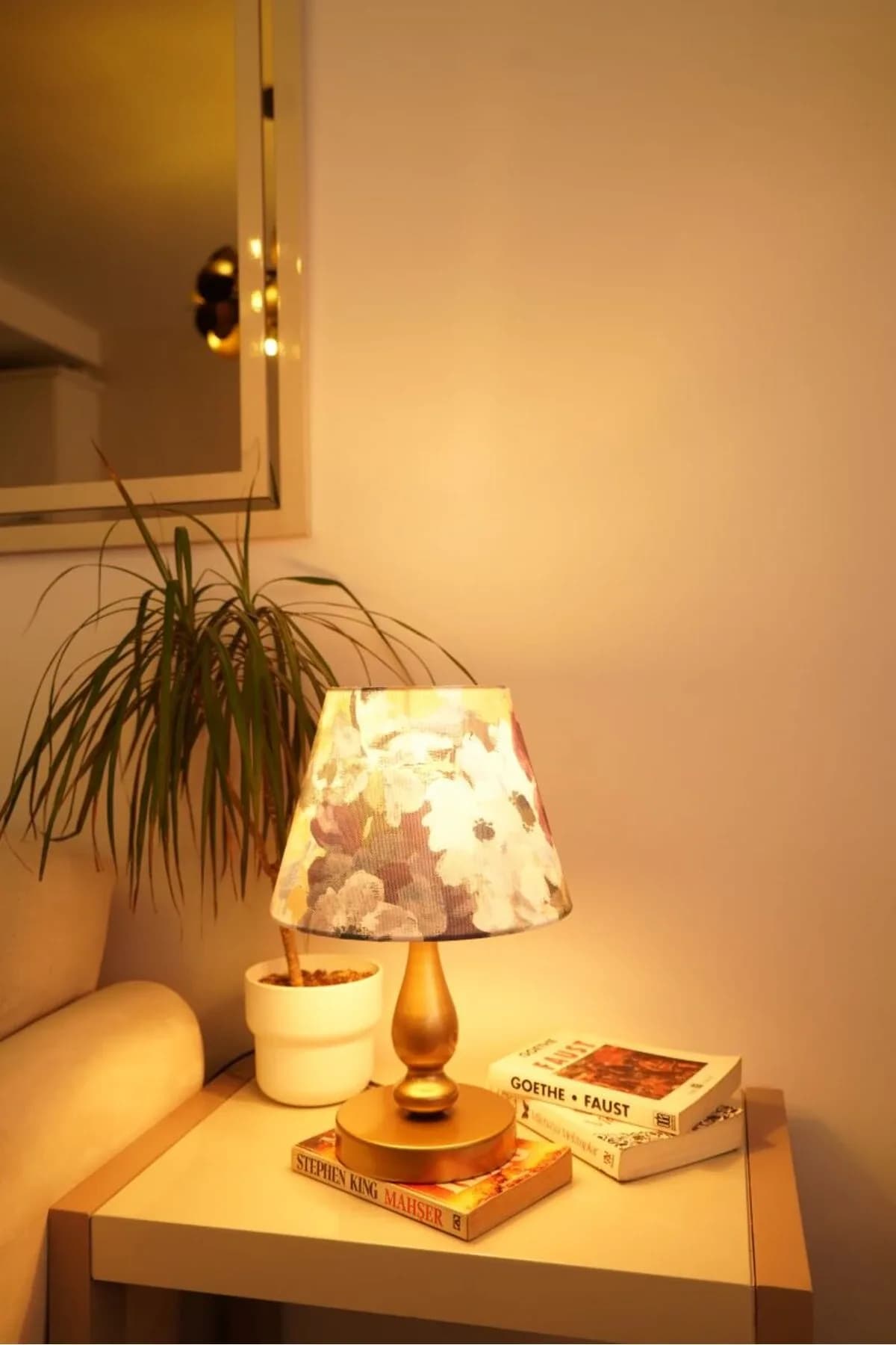 Eskitme Ayaklı Home Detaylı Masa Lambası Dekoratif Abajur Salon Yatak Odası