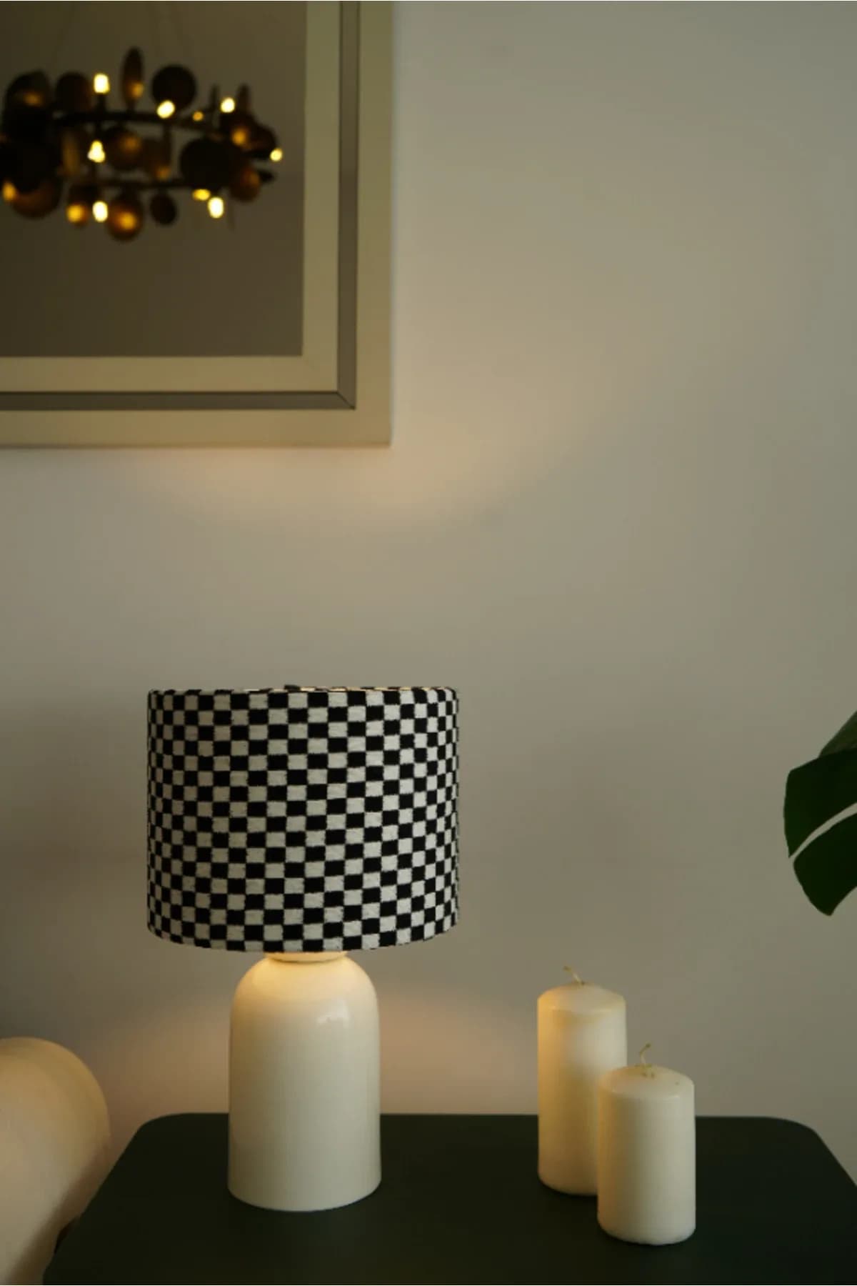 Krem Ayaklı Dama Dokuma Kumaş Şapkalı Şık Yatak Odası Salon Abajur Özel Modern