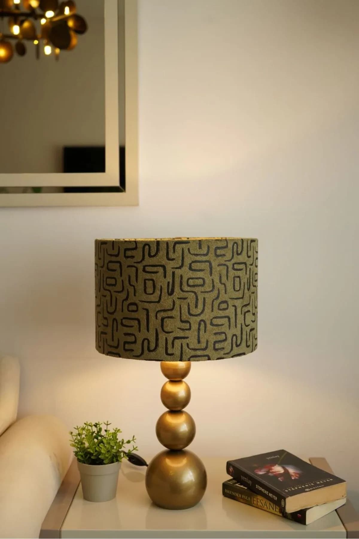 Eskitme Ayaklı Silindir Kadife Kumaşlı Labirent Desenli Masa Lambası Abajur 1 Adet Salon Yatak Odası