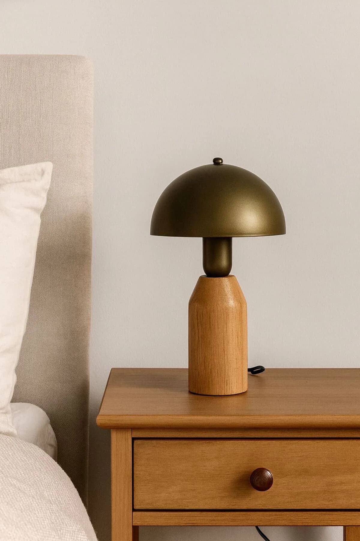 Mushroom Model Ahşap Ayaklı Eskitme Özel Koleksiyon Abajur Salon Yatak Odası Komidin Masa Lambası