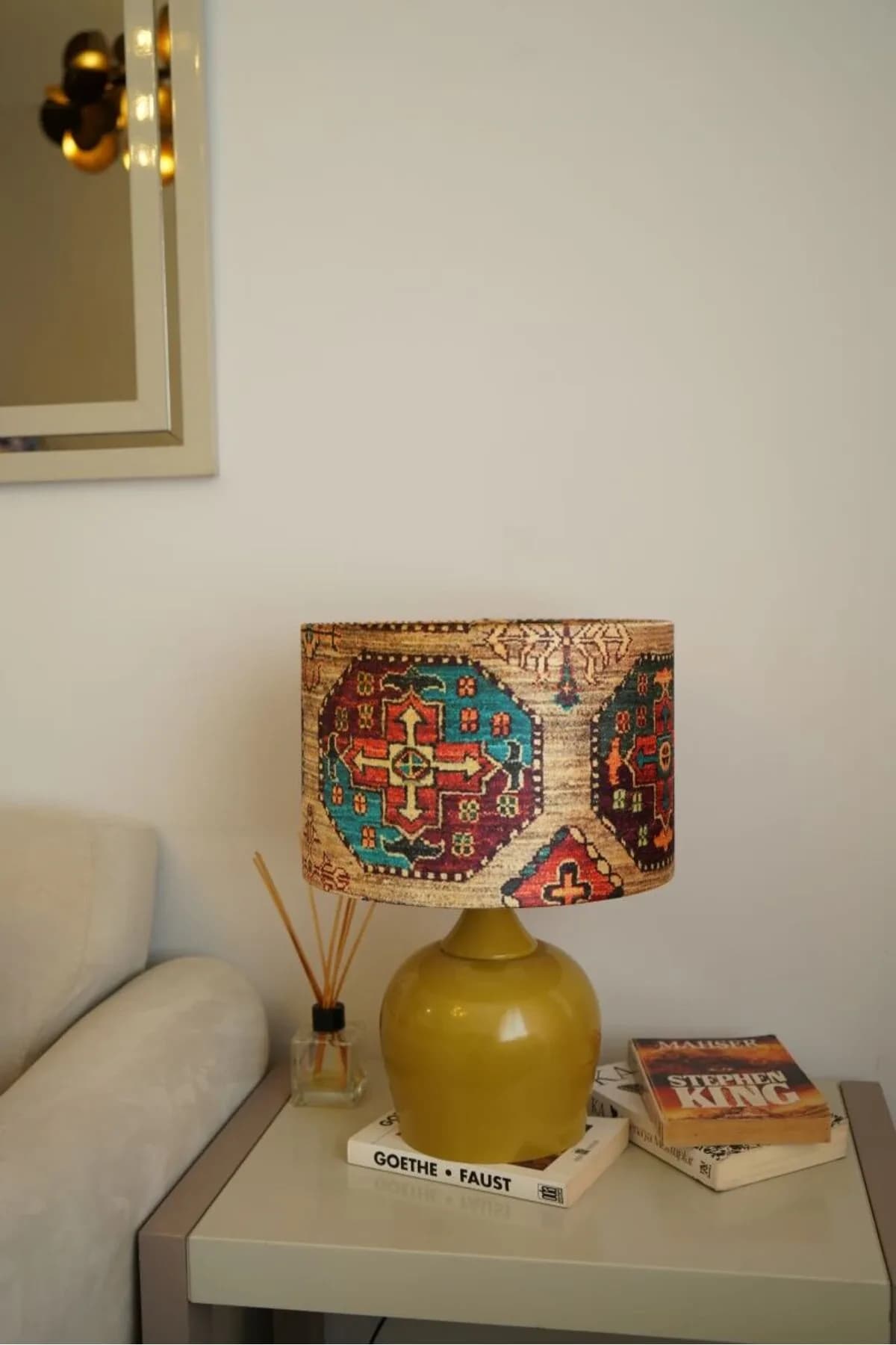 Hardal Renk Ayaklı Konik Düğüm Baskılı Abajur Masa Lambası Salon Yatak Odası