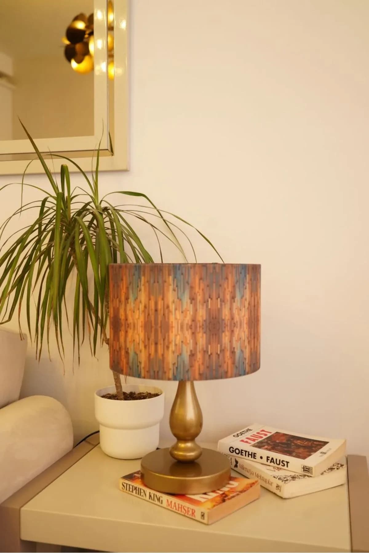 Eskitme Ayaklı Home Detaylı Masa Lambası Dekoratif Abajur Salon Yatak Odası