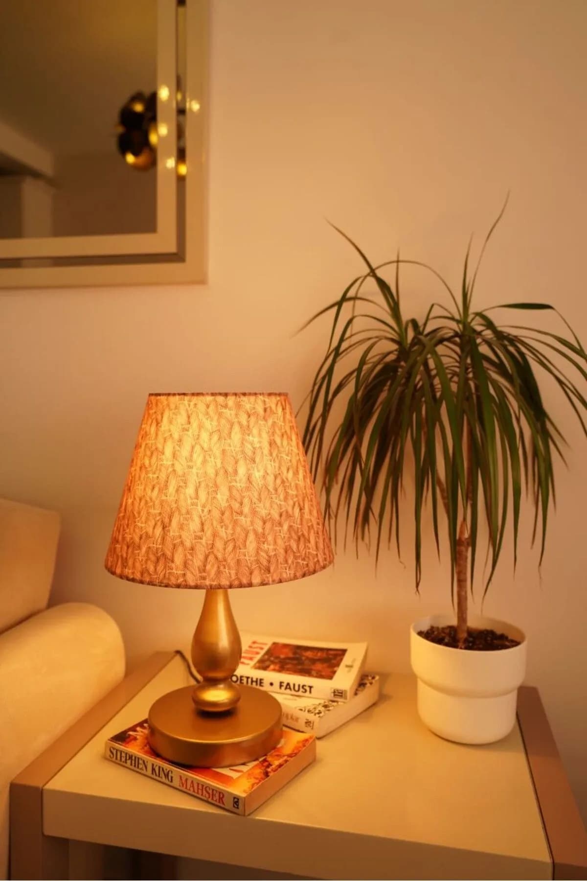 Eskitme Ayaklı Home Detaylı Masa Lambası Dekoratif Abajur Salon Yatak Odası