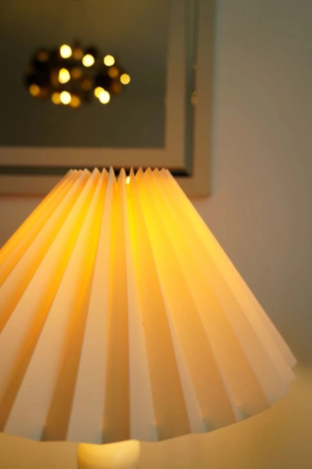 Üç Top Krem Ayaklı Lacivert Çiçek Kadife Kumaş Şapkalı Dekoratif Yatak Odası Salon Abajur
